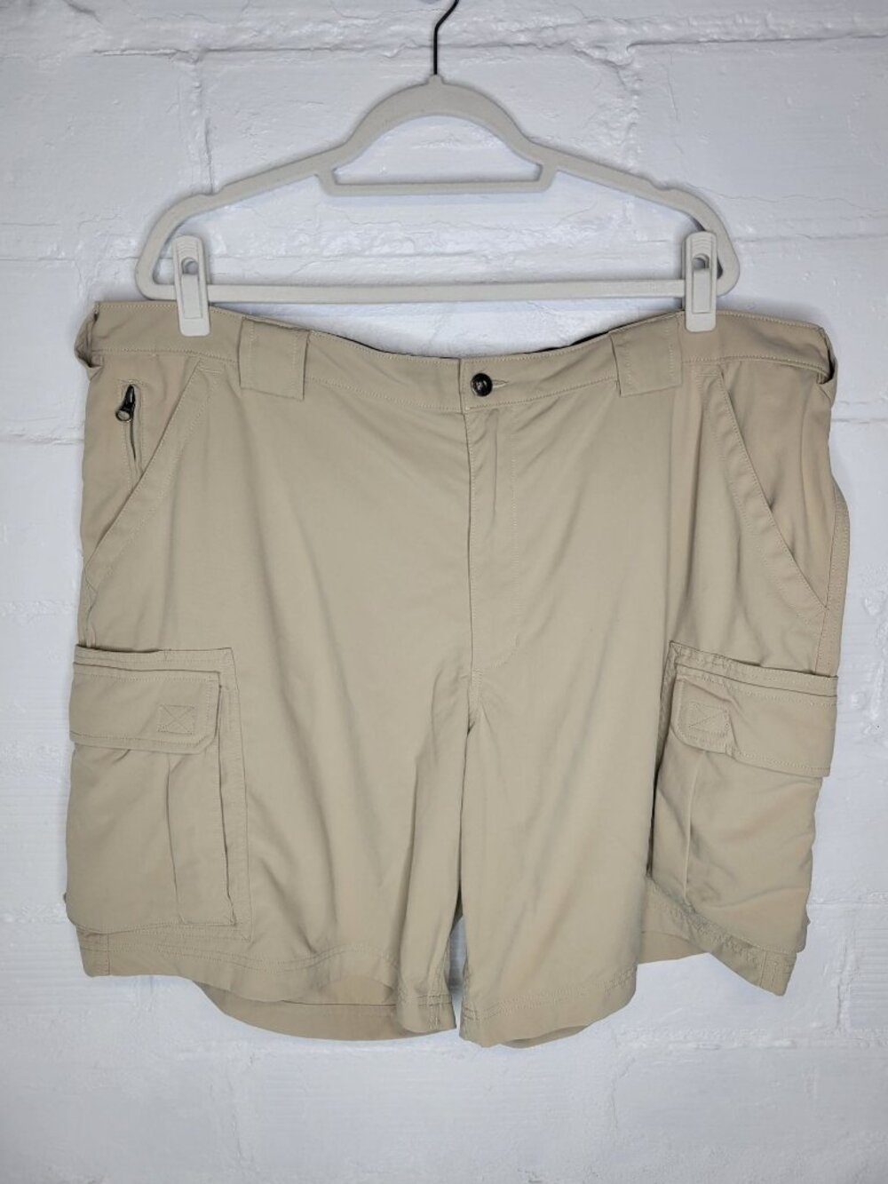 Duluth Trading Co Men's 3XL Cargo Shorts Tan Khaki